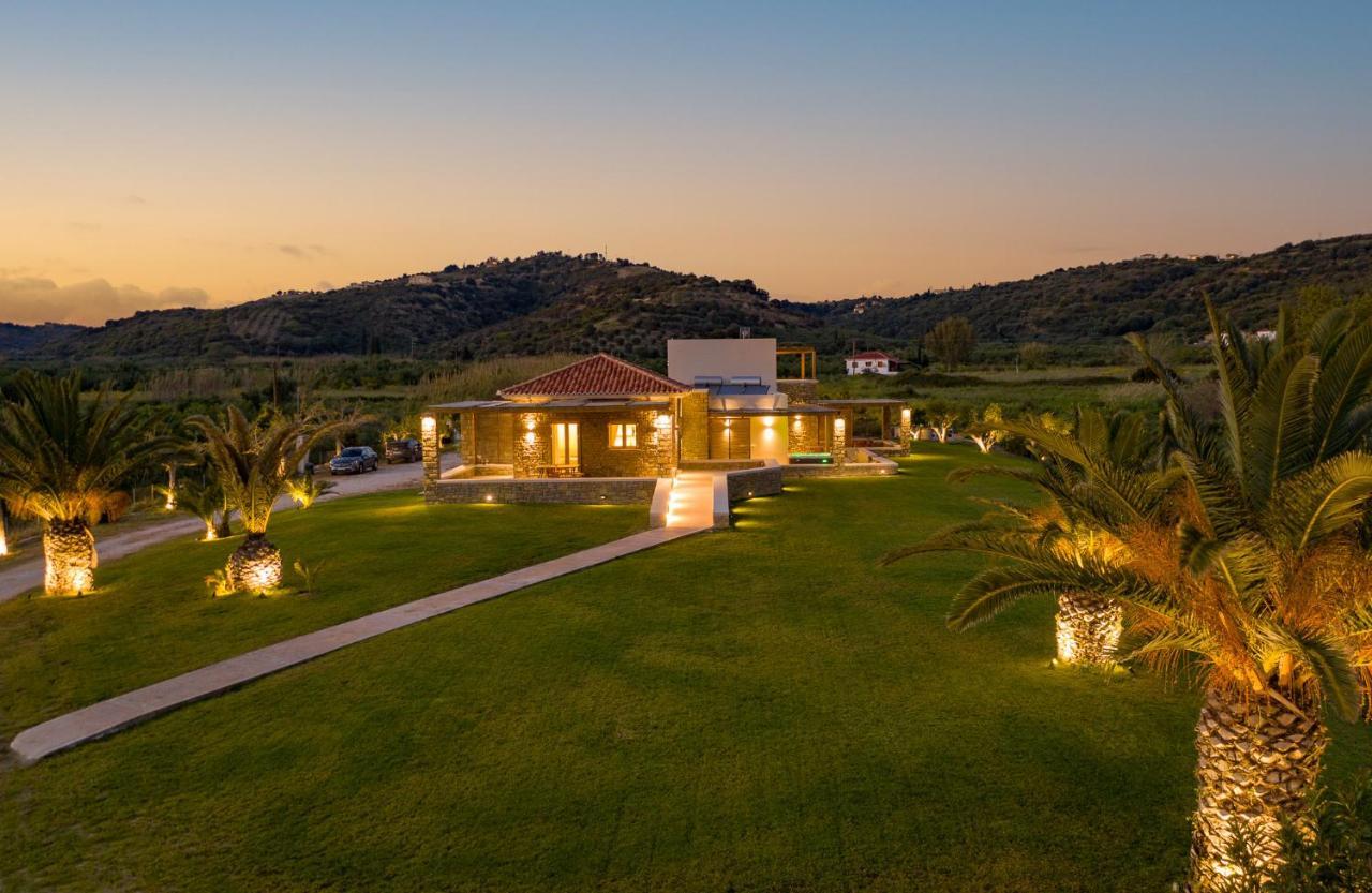 Quinta Essentia Suites Foiniki ภายนอก รูปภาพ