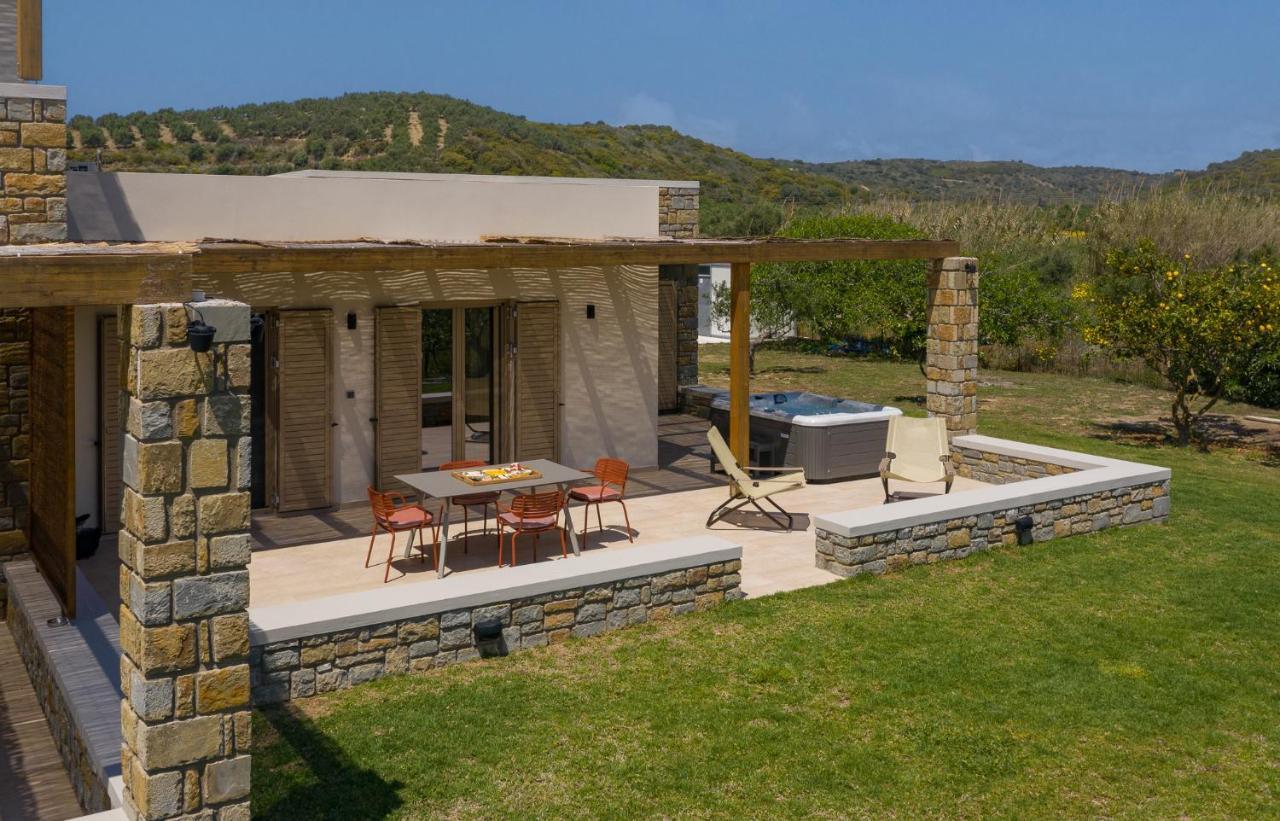 Quinta Essentia Suites Foiniki ภายนอก รูปภาพ