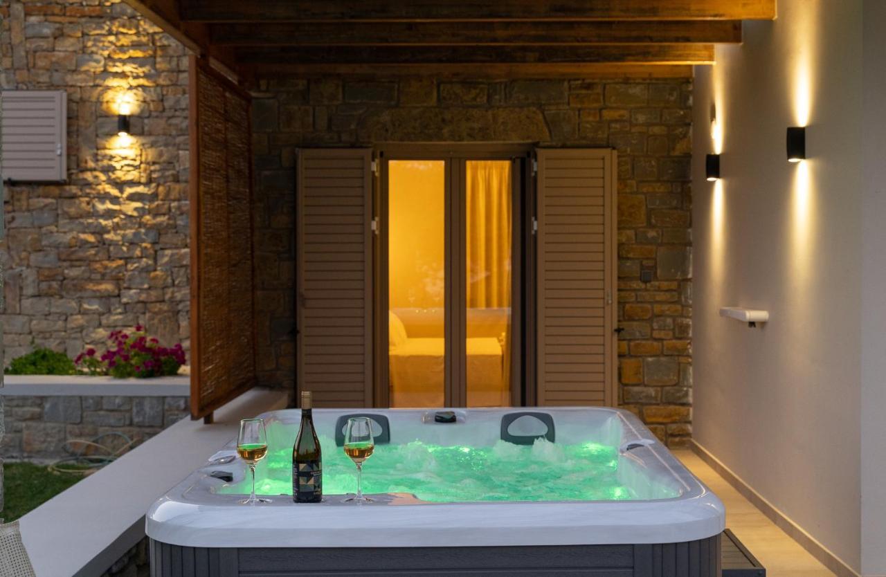Quinta Essentia Suites Foiniki ภายนอก รูปภาพ