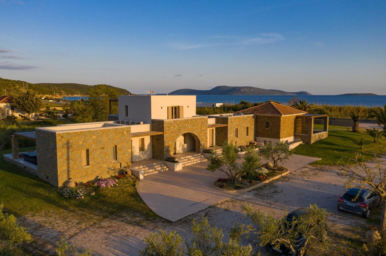 Quinta Essentia Suites Foiniki ภายนอก รูปภาพ