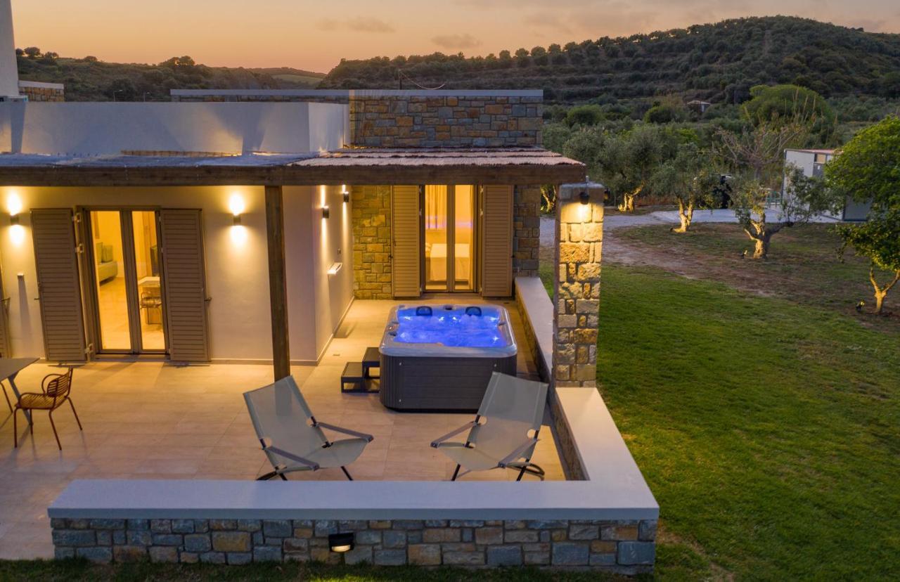 Quinta Essentia Suites Foiniki ภายนอก รูปภาพ