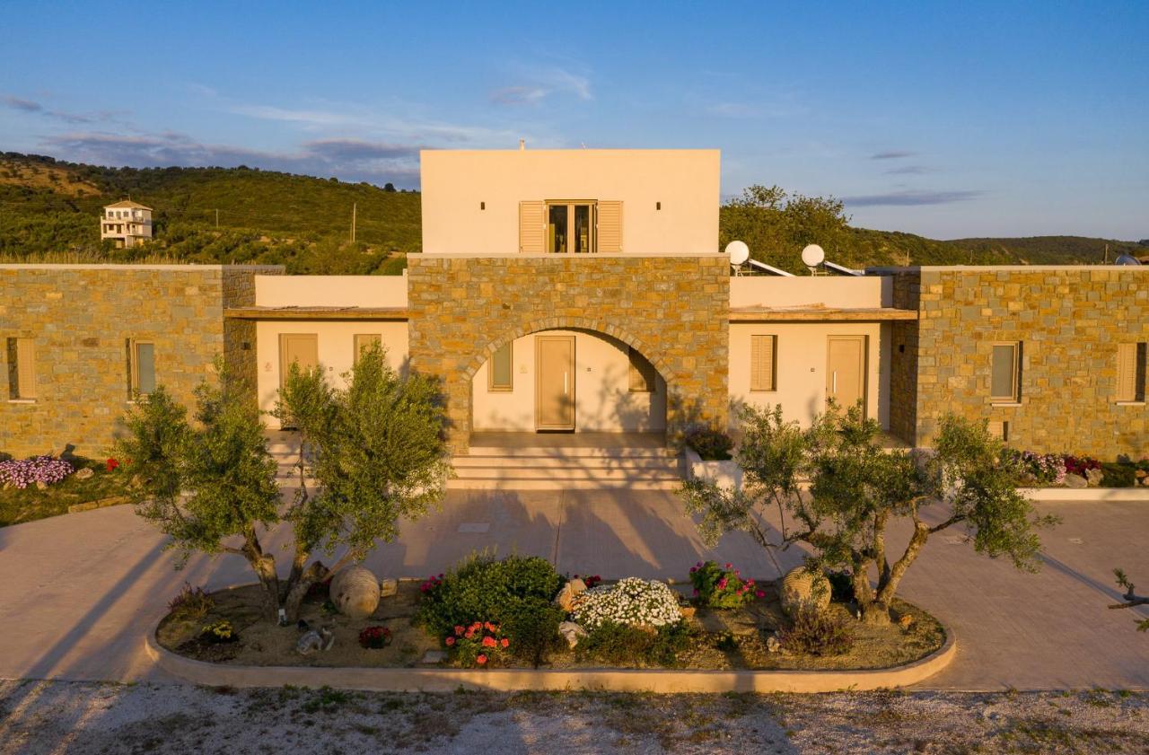 Quinta Essentia Suites Foiniki ภายนอก รูปภาพ