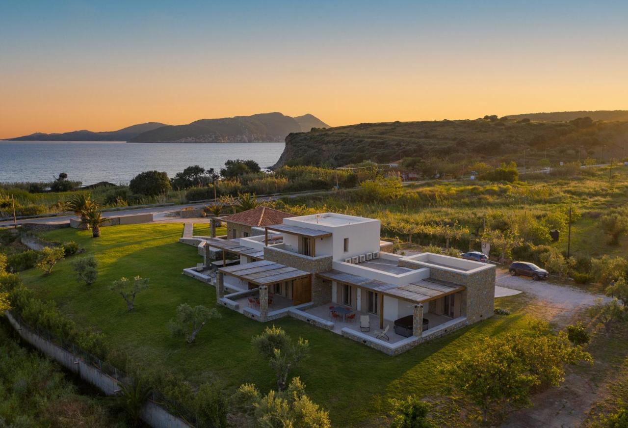 Quinta Essentia Suites Foiniki ภายนอก รูปภาพ
