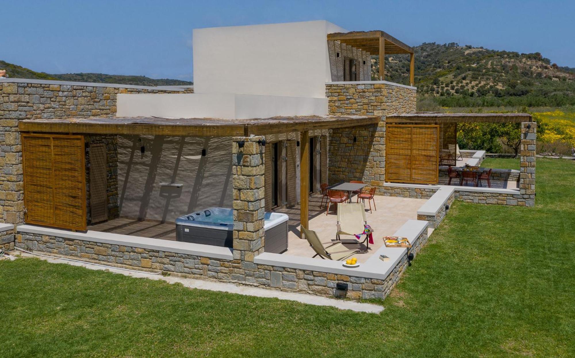Quinta Essentia Suites Foiniki ภายนอก รูปภาพ