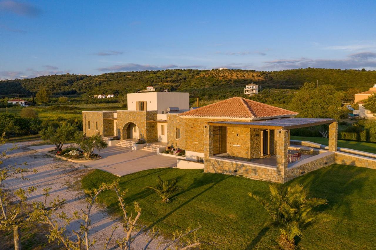 Quinta Essentia Suites Foiniki ภายนอก รูปภาพ